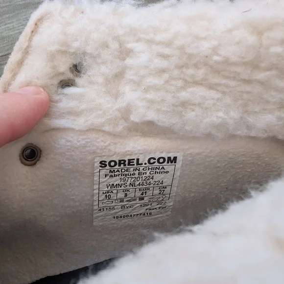 Sorel Women's Tan Winter Boots - Picture 2 of 8